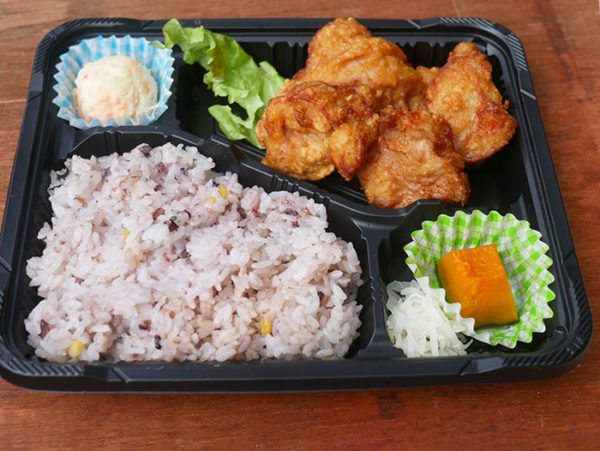 カフェ＆ダイニング桜香　唐揚げ弁当