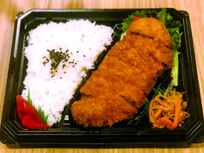 トンカツ弁当